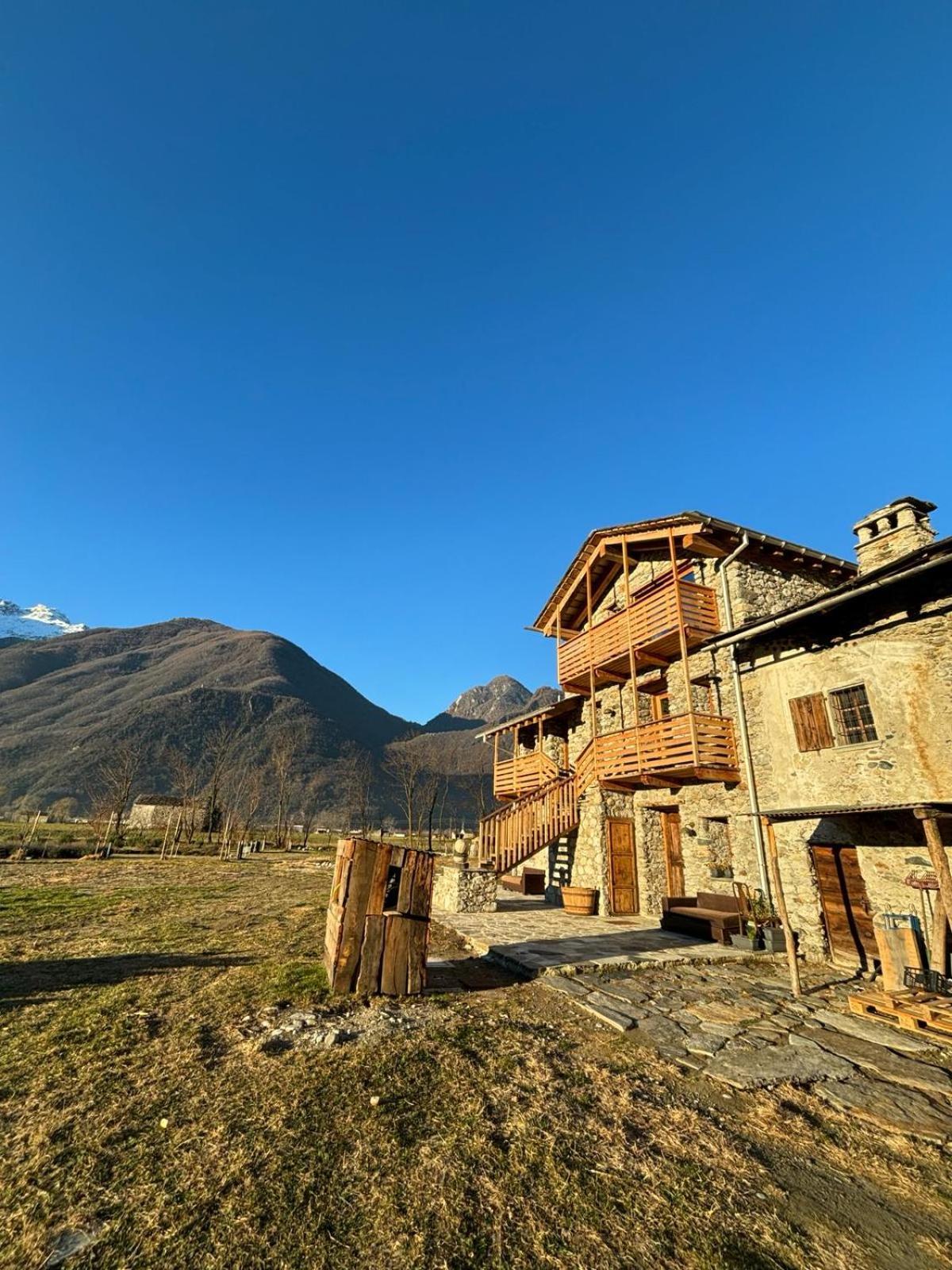 Chalet Valchiavenna San Cassiano  Eksteriør billede